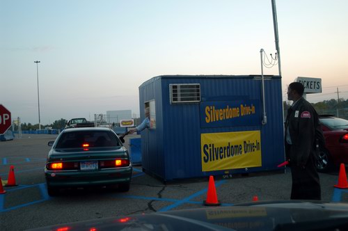 Silverdome Drive-In Theatre - Ticket Booth (newer photo)